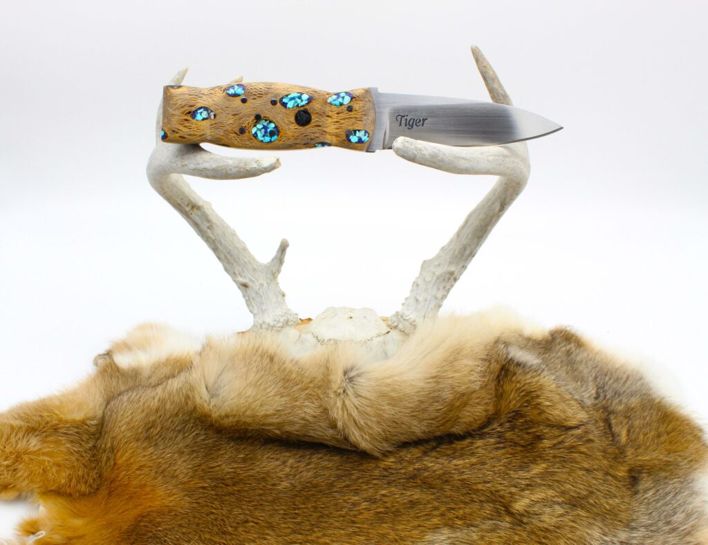 My newest Sgian Dubh! Cholla Cactus with turquoise and lapis lazuli handles, 1084 steel