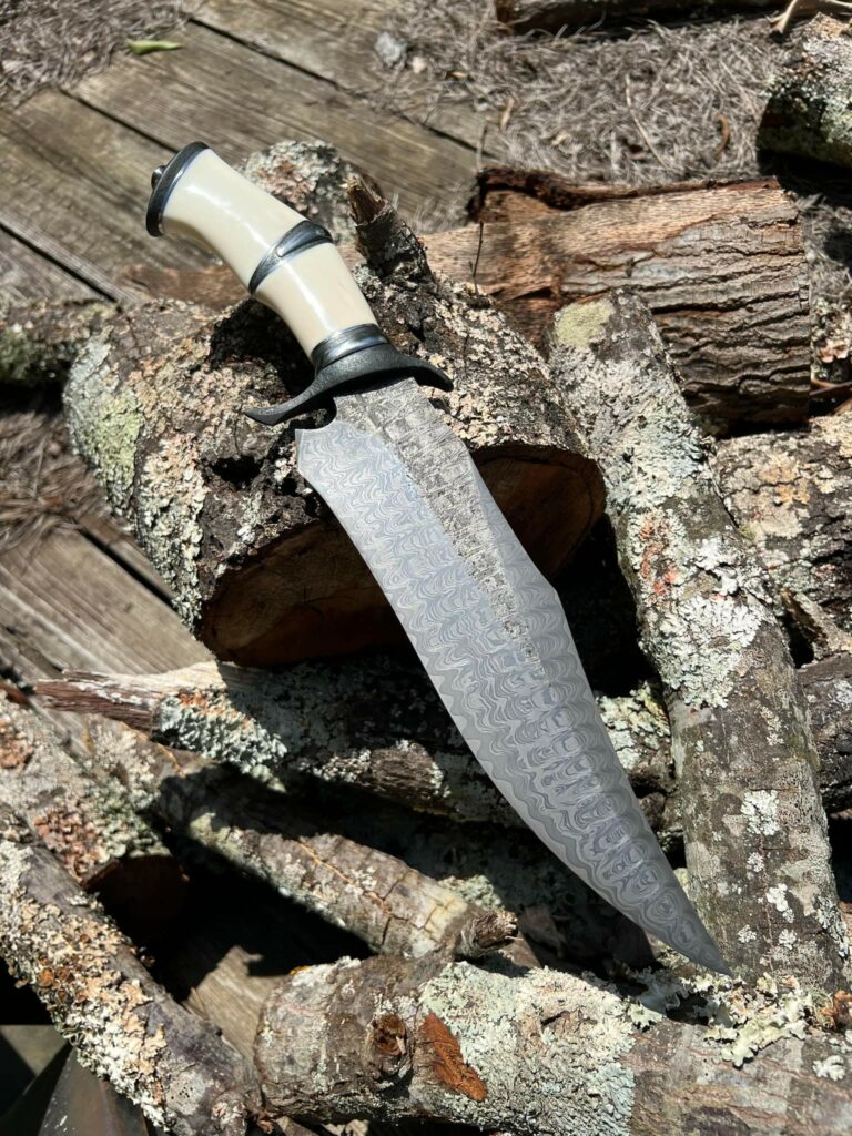 Lin Rhea knifemaker