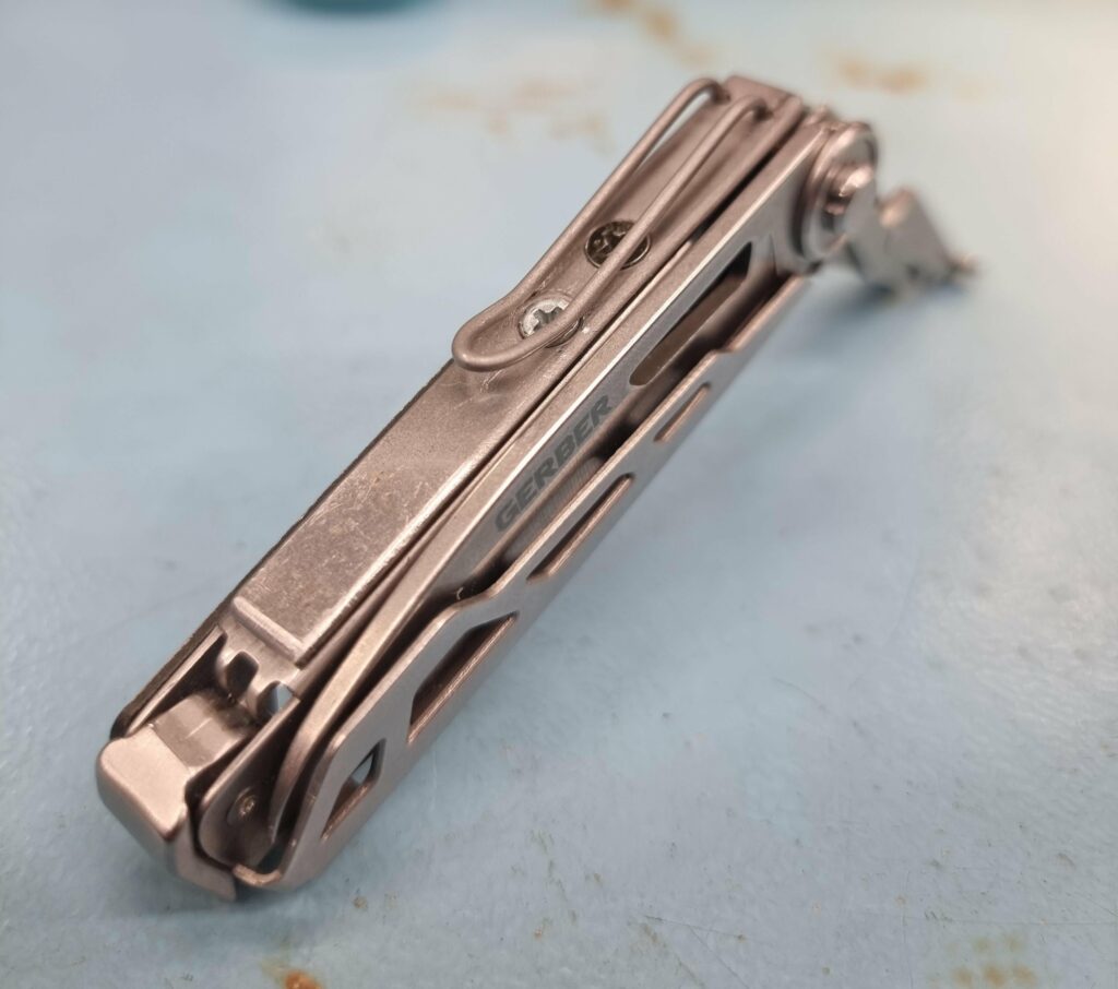 Gerber armbar pocket clip mod