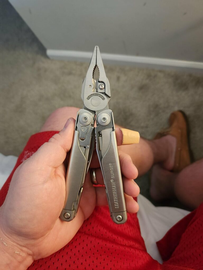 Got my first multitool....glad to find out the wire cutters on the surge cut mono and fluoro fishing line...haven't tried braid yet.