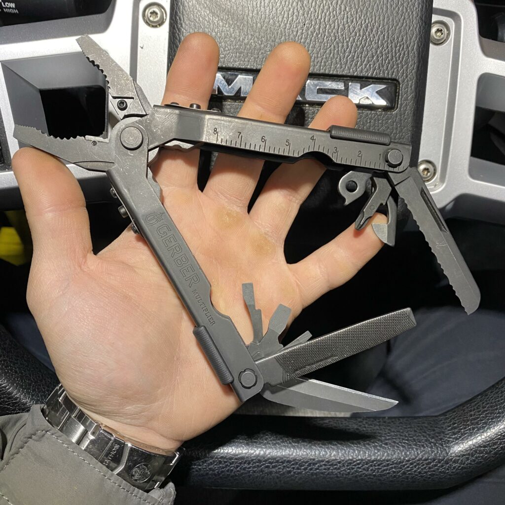 Been on a MT craze lately. Throughly enjoying the MP600 blunt nose. Not a fan of the tool selection but the pliers are excellent.
