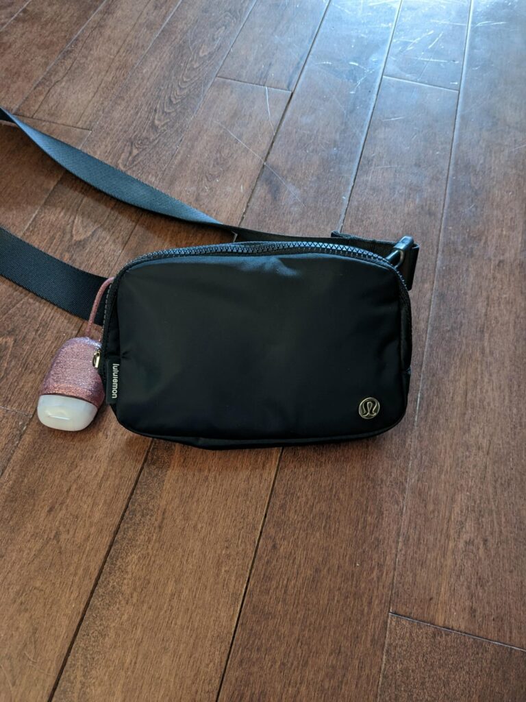 my non-negotiable edc items for most of my day to day stuff (school runs, trips around town, etc). all fits in my 1L fanny pack. aka a Lululemon Everywhere Belt Bag