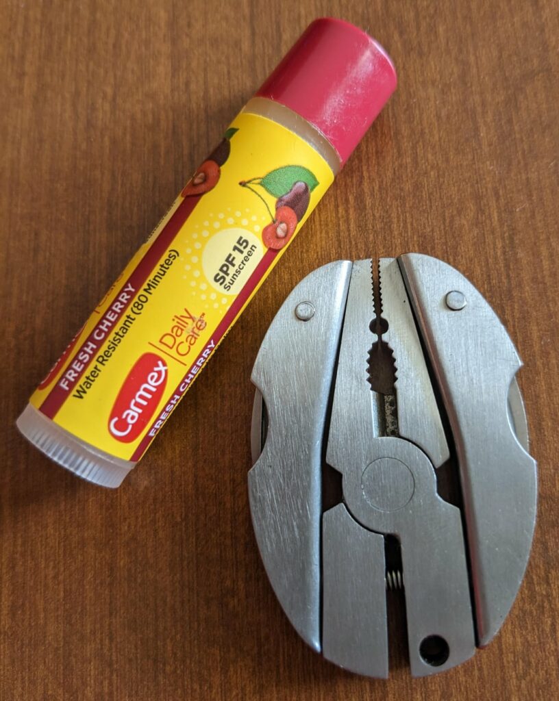 Unbranded Swing-Handle Mini-Multitool Review