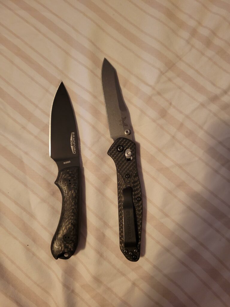 My "Classy" Carry.. Bradford Guardian 3 M390 Steel/Full Flat Grind/Carbon Scales & Benchmade Osborne -2 S90VN Steel/Carbon Scales.