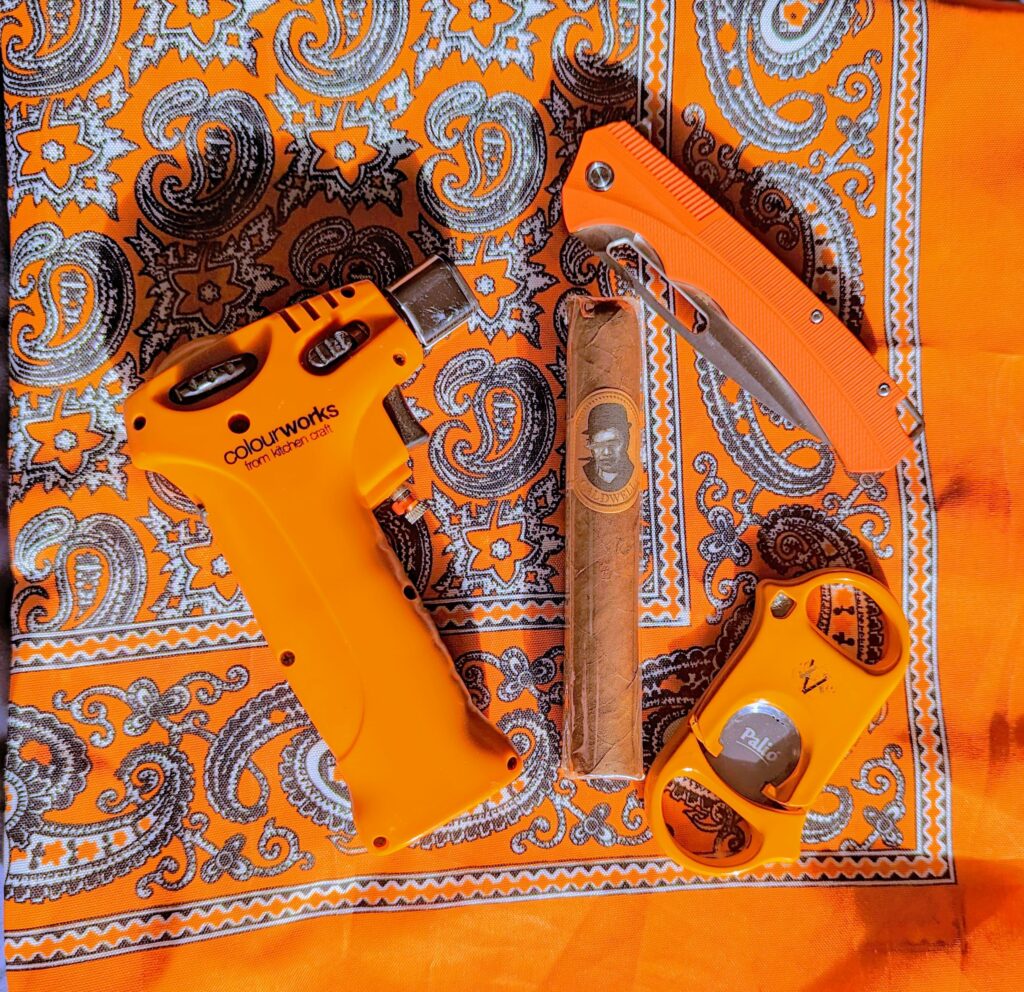 Orange ya due a cigar?