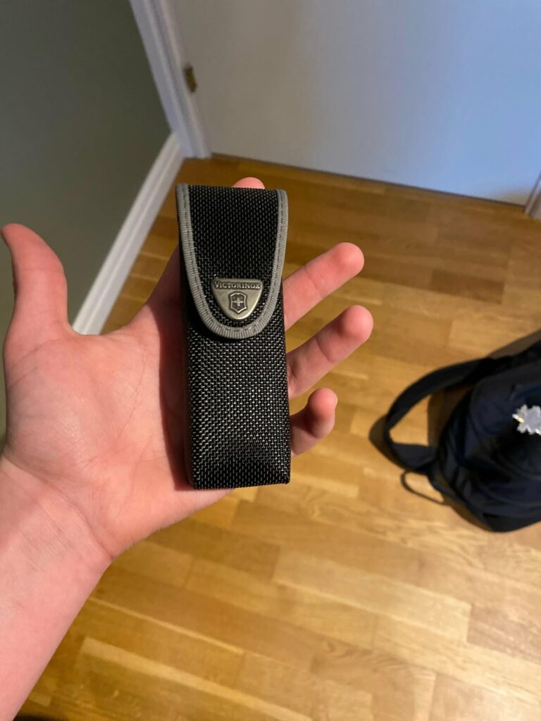 Just bought this old but never used Victorinox Swisstool a few days ago.