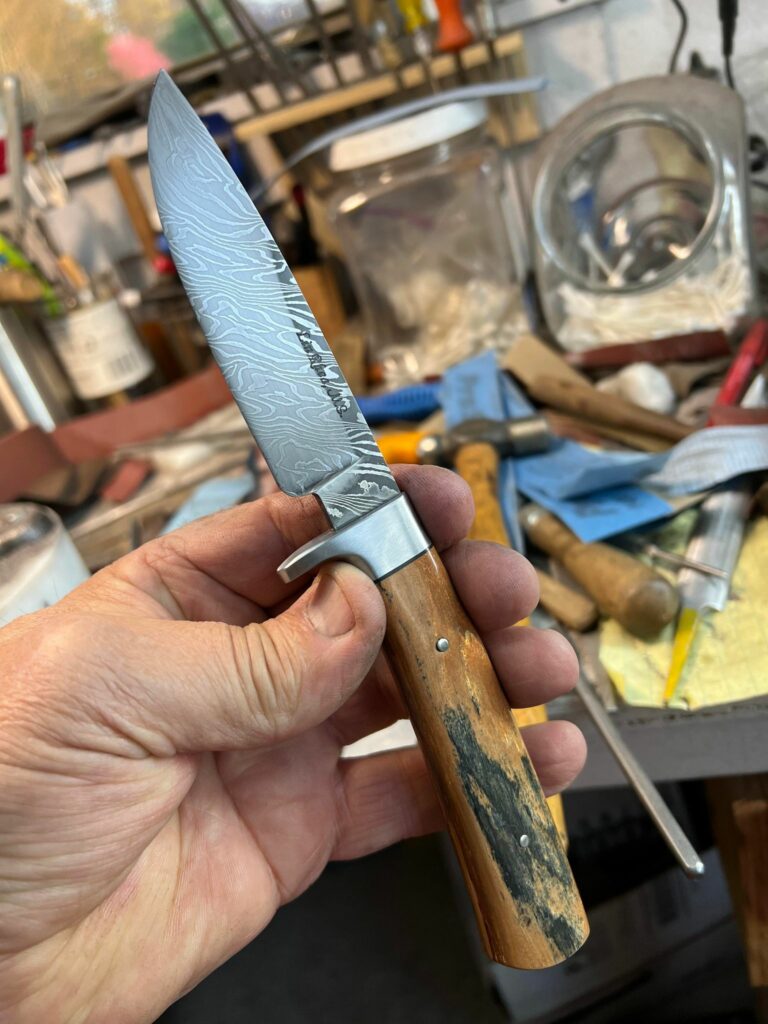 Lin Rhea knifemaker