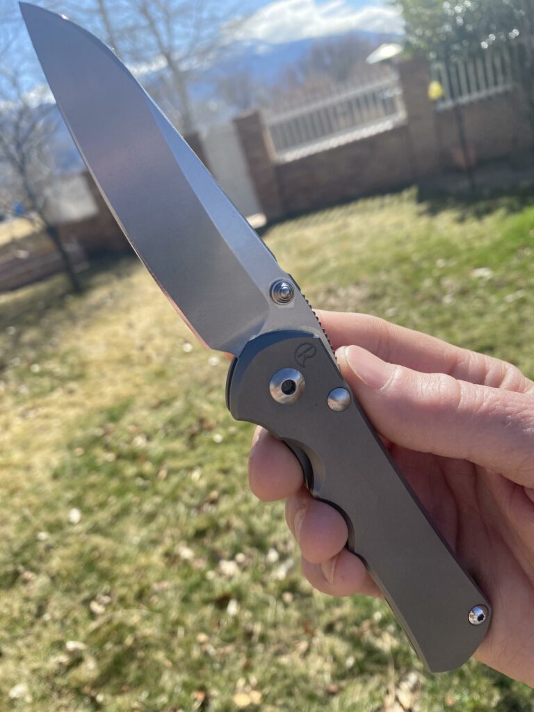 My favorite knife made it back from a glass blast spa. Wow did I miss this knife but the wait was worth it😉