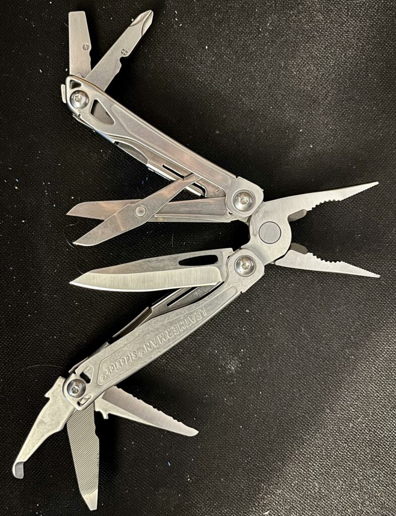 Leatherman Wingkick?