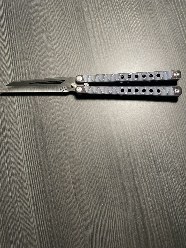 The first Scorpion 6 B2-B balisong ever made- look at that anodizing 🤤