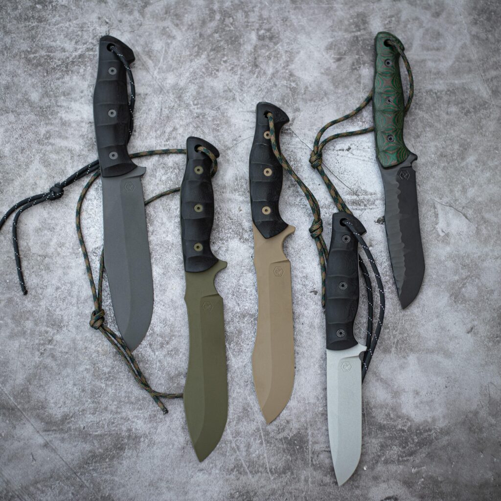 Latest blades made of 80CrV2 high carbon steel in cerakote coating