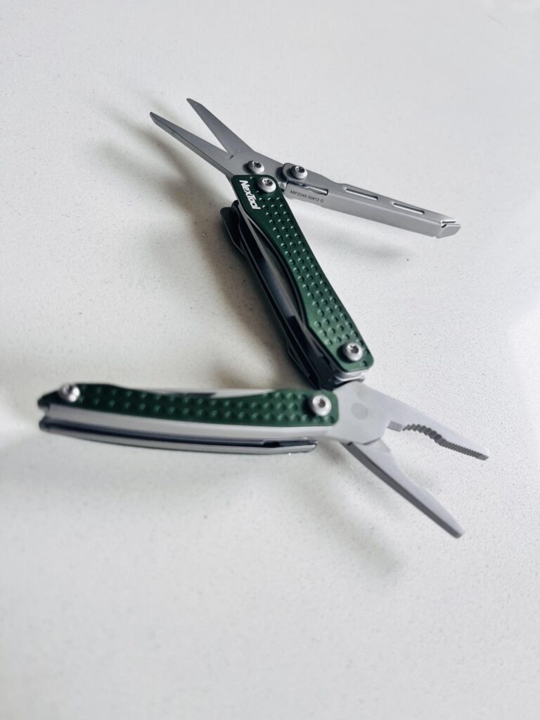New tool day, NexTool Flagship mini. First impressions from a longtime Leather Squirt PS4 user in the comments