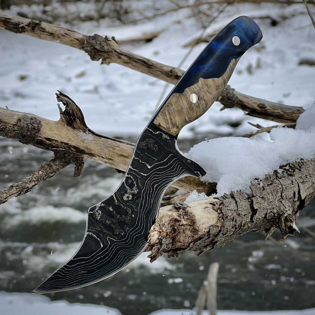 I’ve never been one for the “fantasy” hunting knives, but that’s what the customer wanted so that’s what I made!