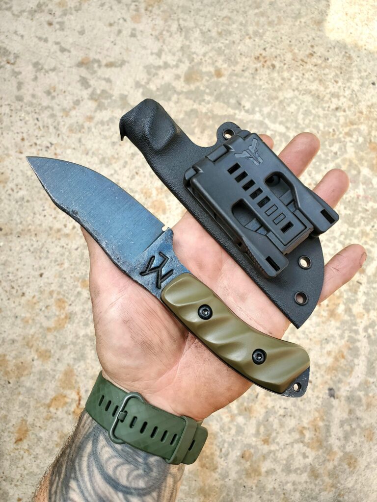 80crv2 with OD green G10 and black G10 liners.
