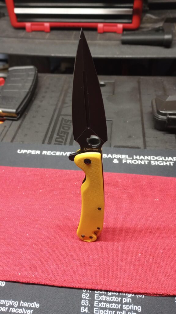 "Get Over Here!" Daggerr Knives Arrow Scorpion Edition