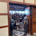 A few pictures from our first Blade Show. What an amazing experience!