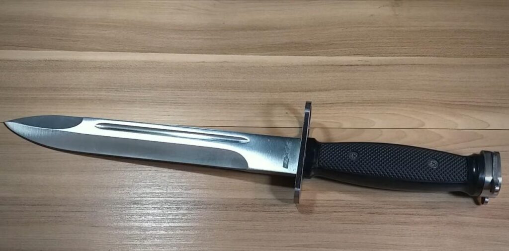 Toughts on this "modern version" of M7 Bayonet