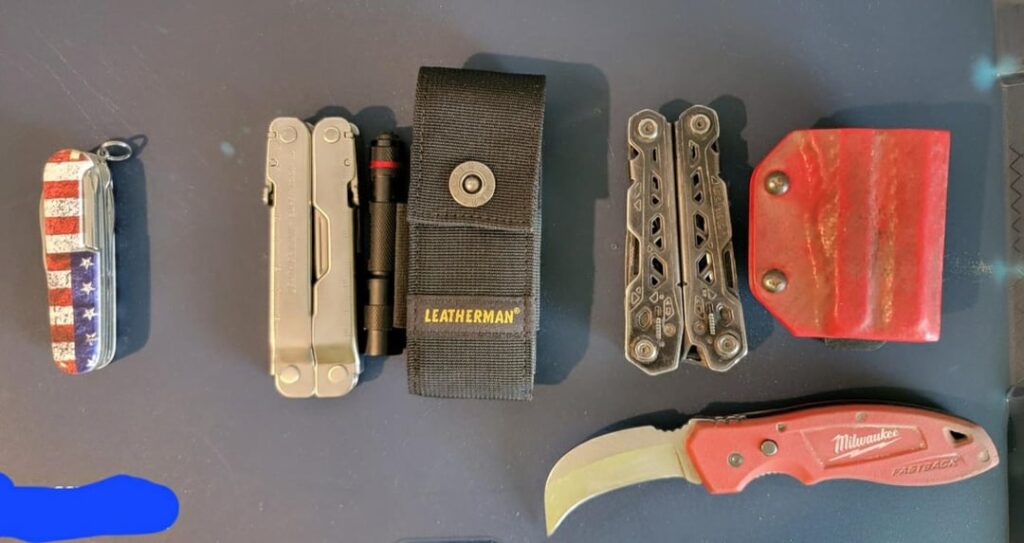 Daily, travel and work EDC