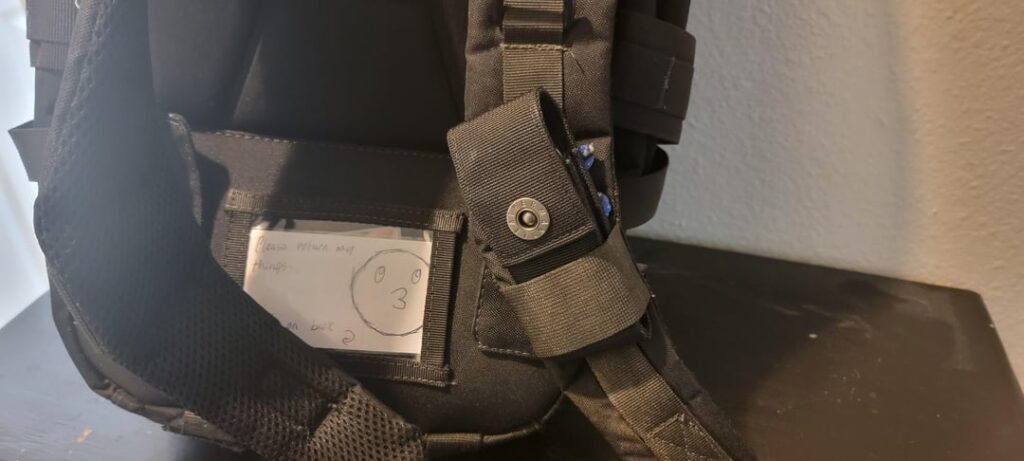 I rigged my leatherman to my hiking bag this way. Is there a smarter way to do it with the original pouch ?