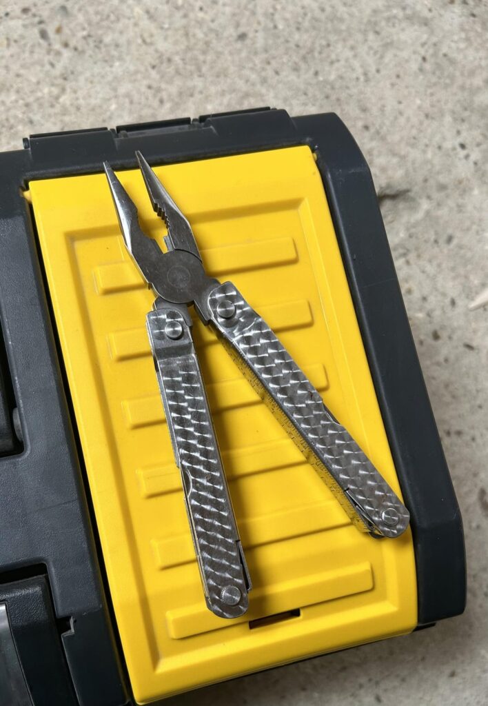 My Rolson multi tool I’m not sure what model it is I’ve had it for years now, I was wondering if anyone knows how I can maintain it and keep the rust off of it?