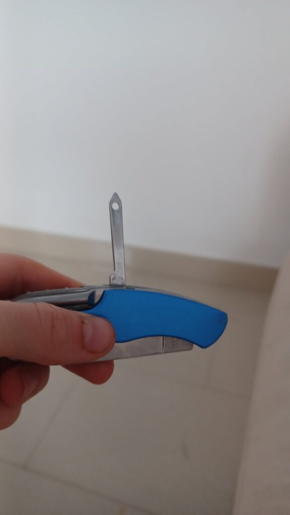 What is this weird tool ?