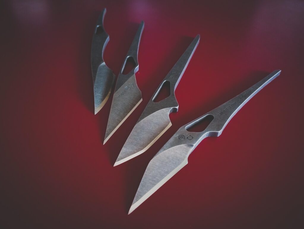 Scalpel-like #kiridashi for left-handed