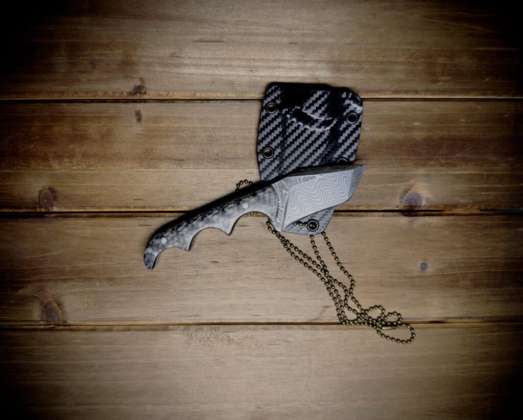 Neck knife