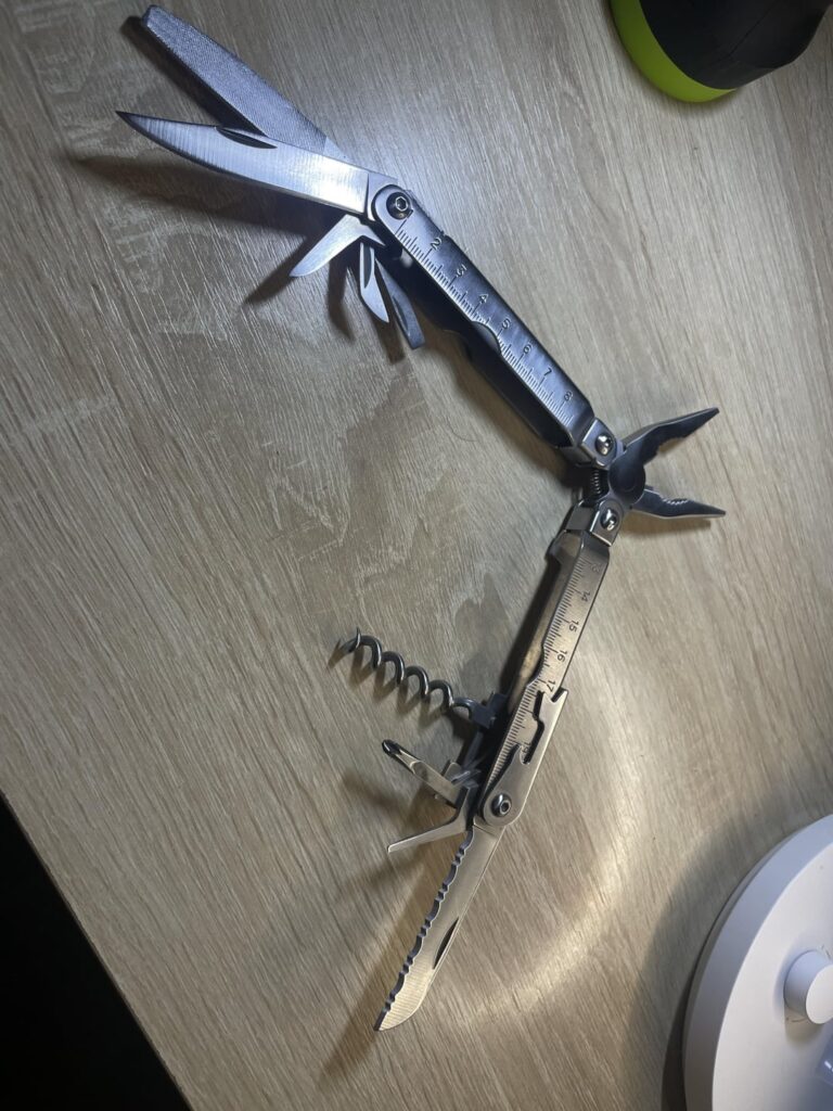 Hello. Could you please tell me the full name of this model?