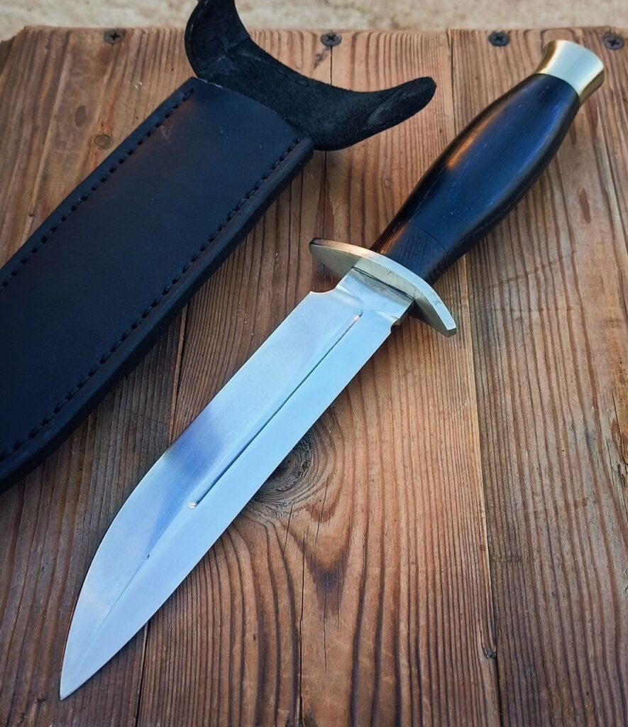 Finished this knife today! I am used to making small knives so making this one was a very unique experience for me, from blade forming to polishing. After all I am satisfied with the results. What do you think?