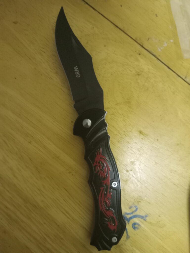 This is my first ever pocket knife. I just got it today for free! Gimme a rating out of 10, the higher the better.