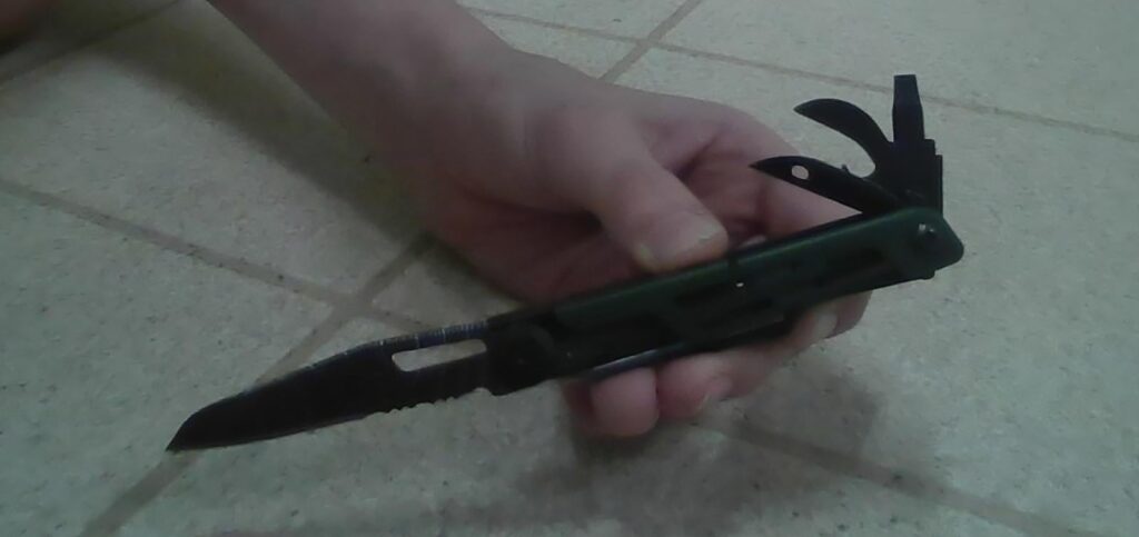 Signal Pocket Knife (Idea from Max)