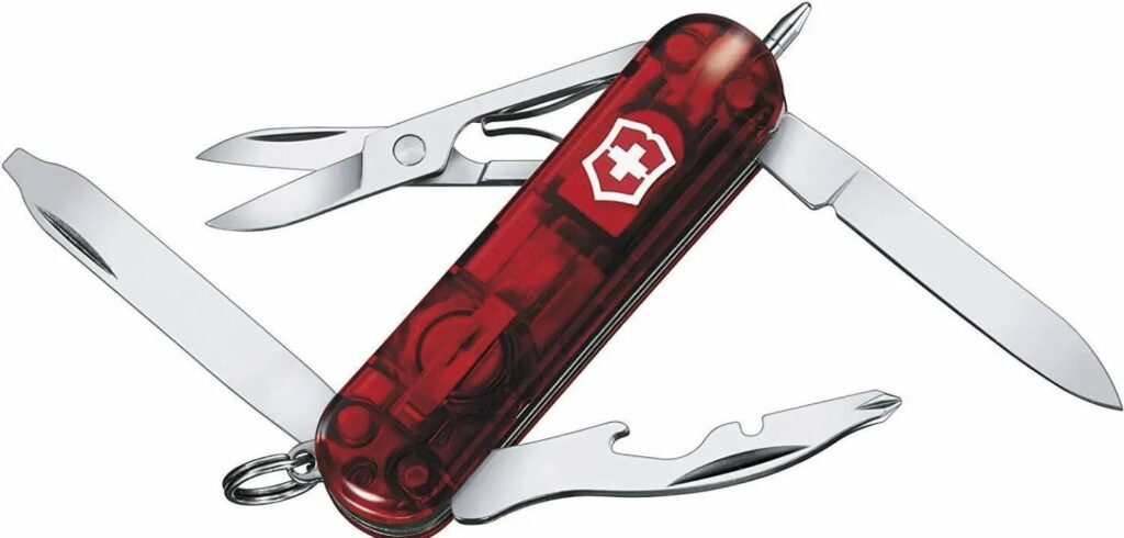My favourite Victorinox pocket knife has been discontinued, recommend a new one!
