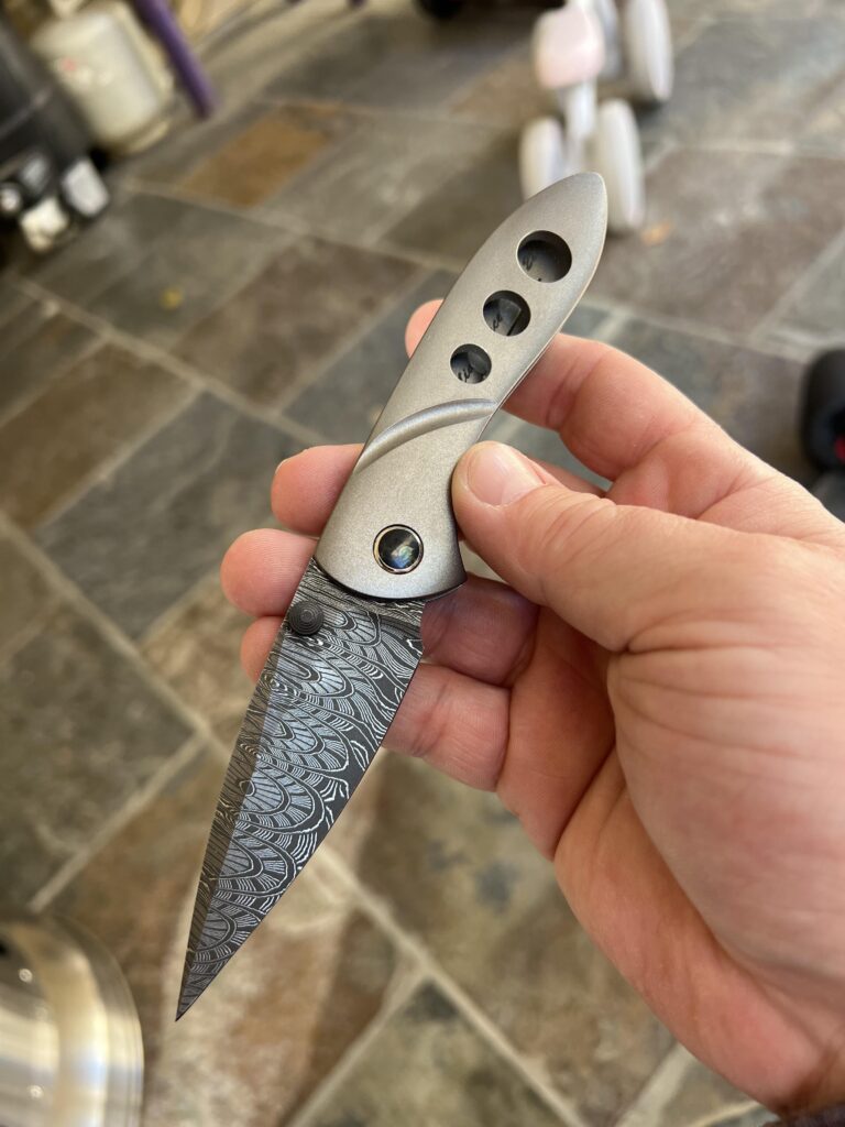 Jiknives Fang