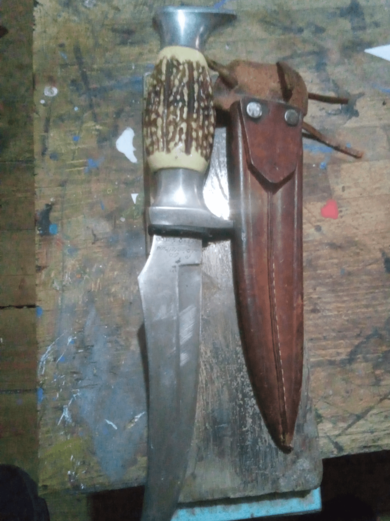 [los petizos] hello all,I found this in a charity (thrift) shop