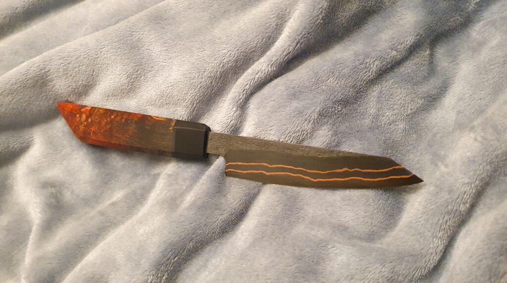 Cu mai damascus petty knife done.
