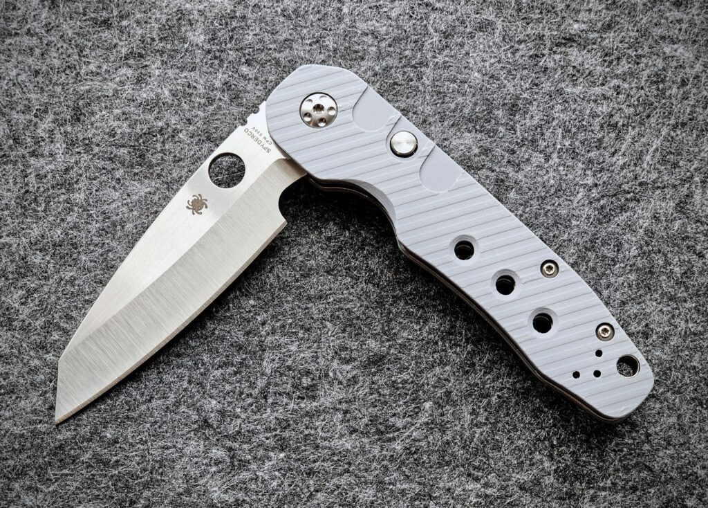 Spyderco Smock CQI with custom designed scales (3462 x 2481px)