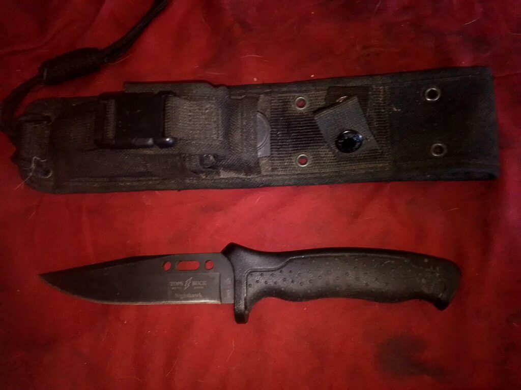 Tops/buck tactical knife with sheath