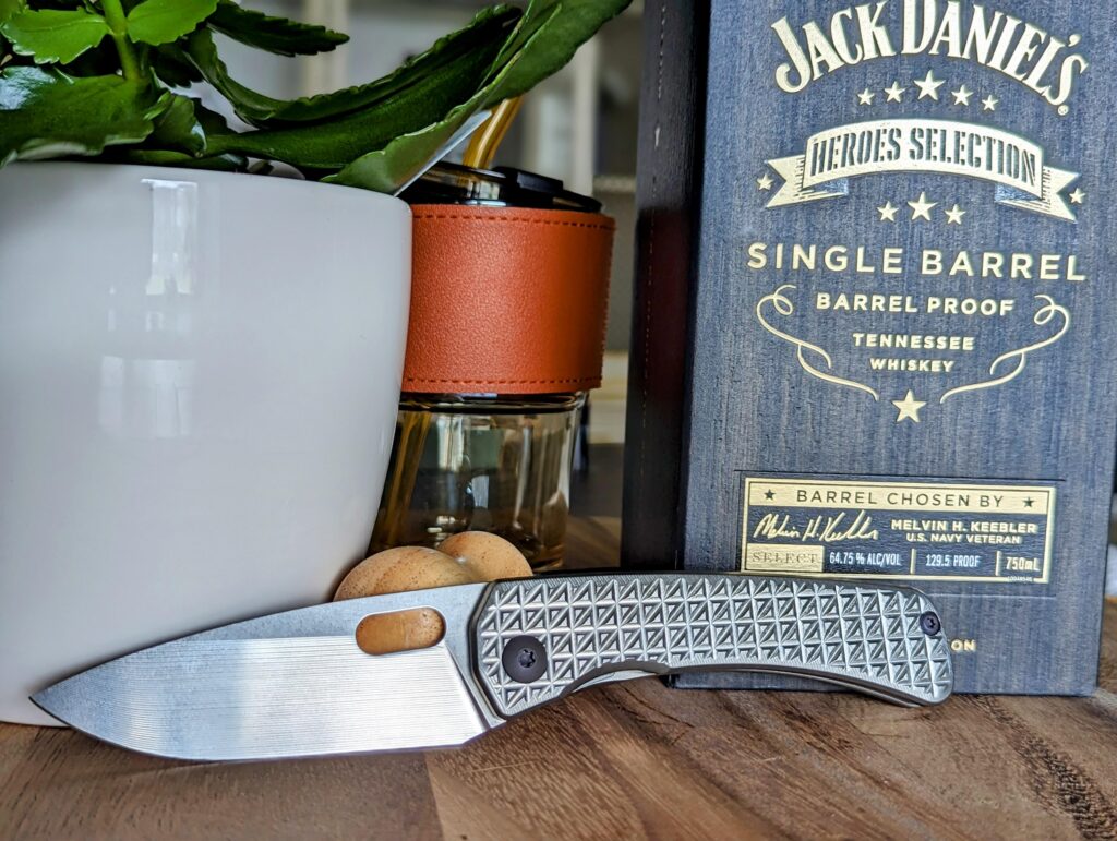 NKD The 🌎's Okay-est Knife