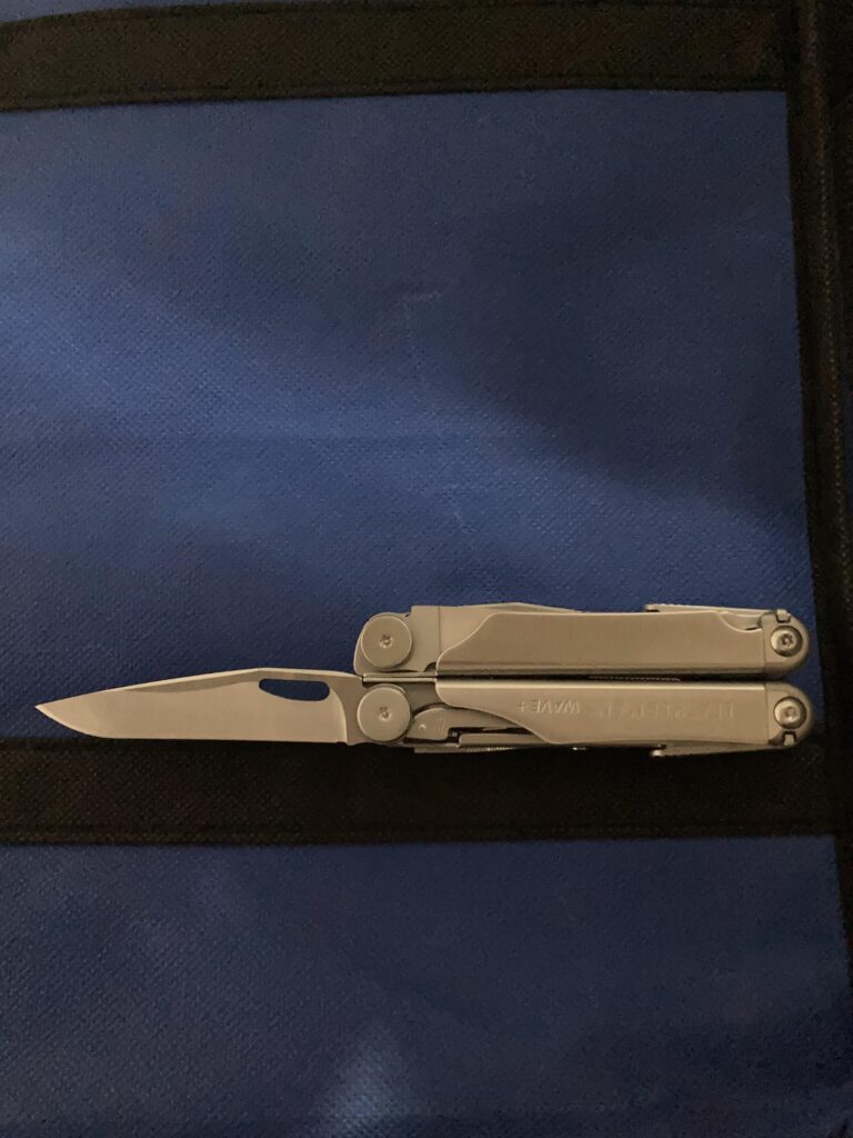 Is it normal for the blade to detent slightly posteriorly when open? (Leatherman Wave+)