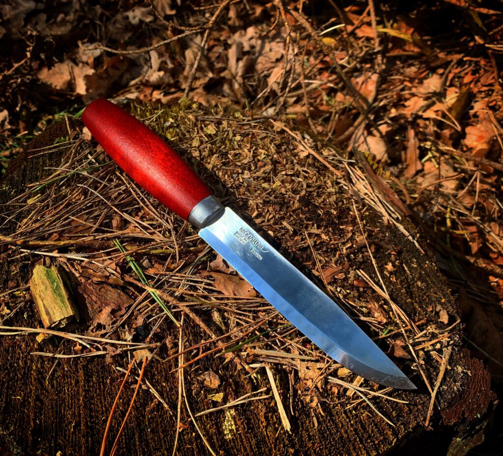 Mora Classic No.3