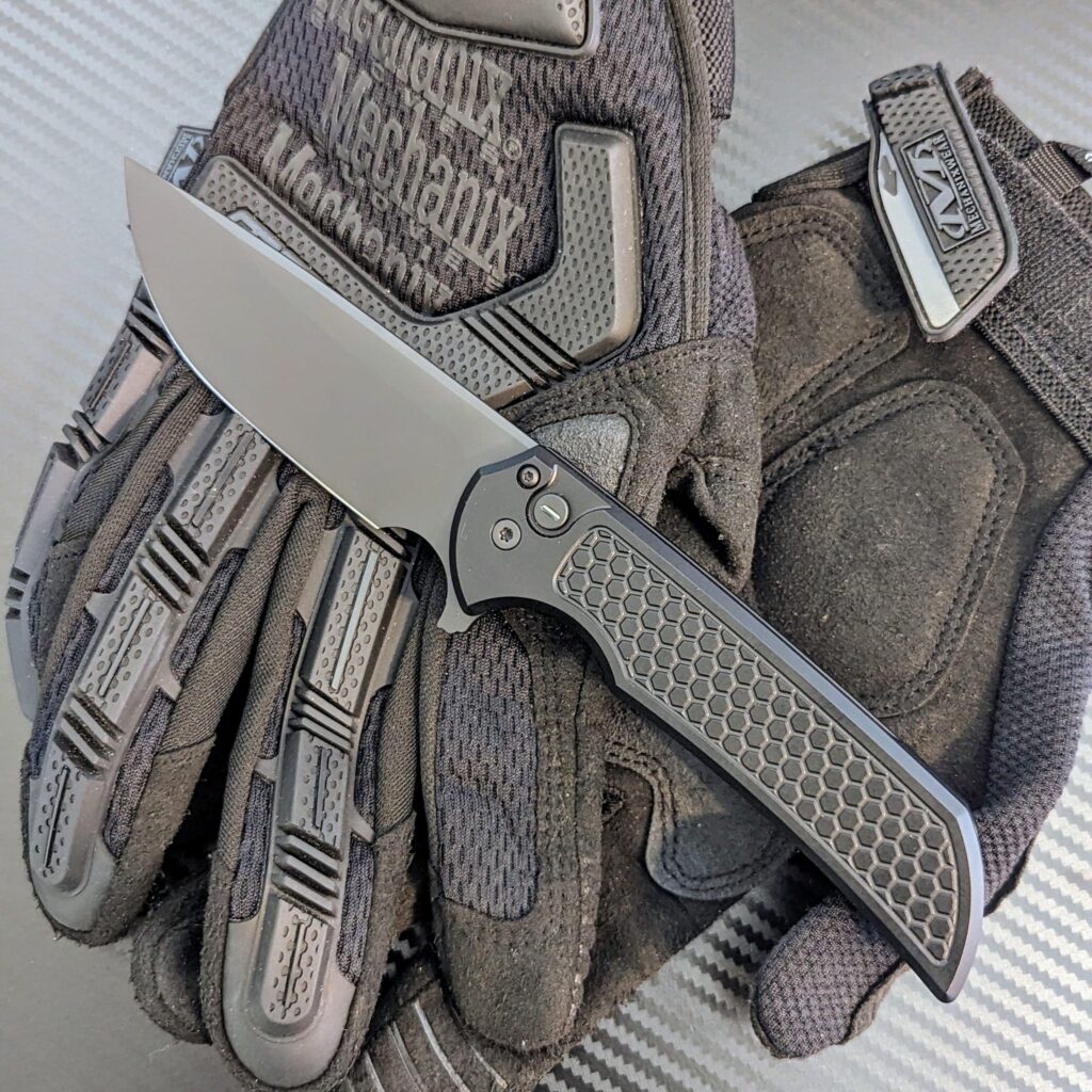 Pro-Tech Mordax Operator