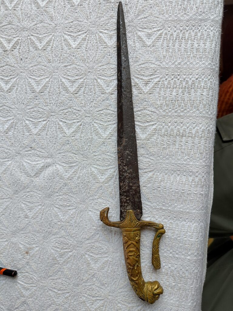 Anyone know that the origin and utility is for these types of knives?