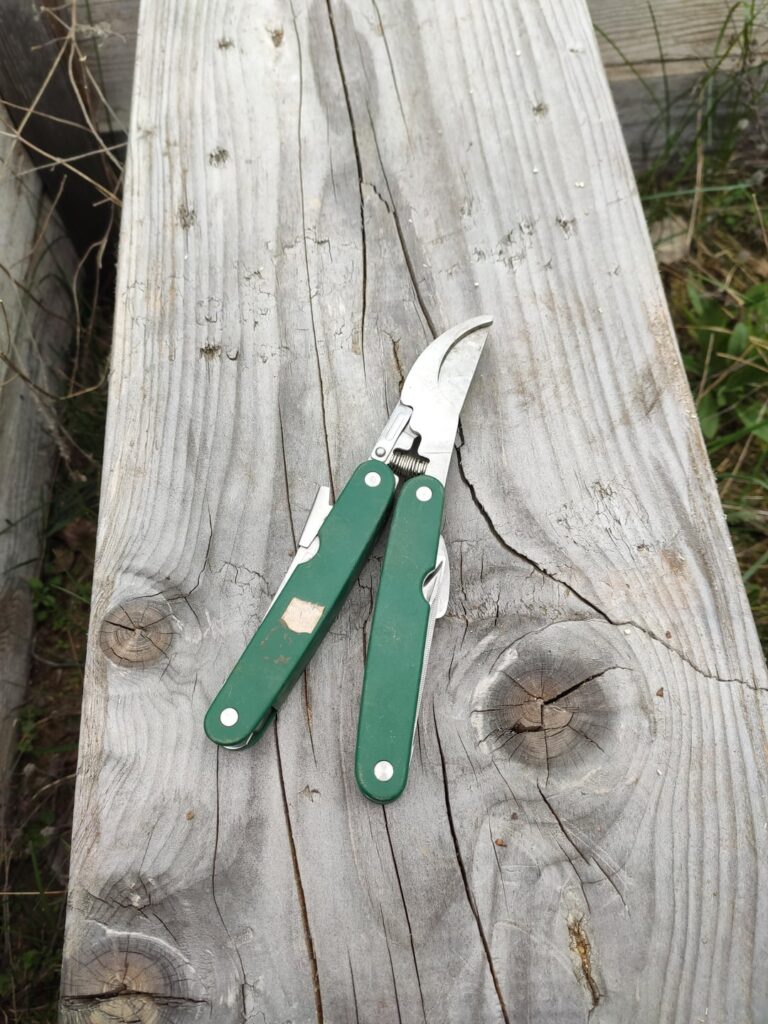 Weird multitool any info?