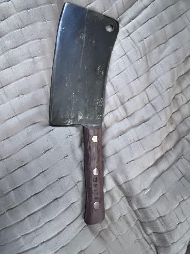 A gift from my fathers best friend. It seems fairly old, anyone know more about it