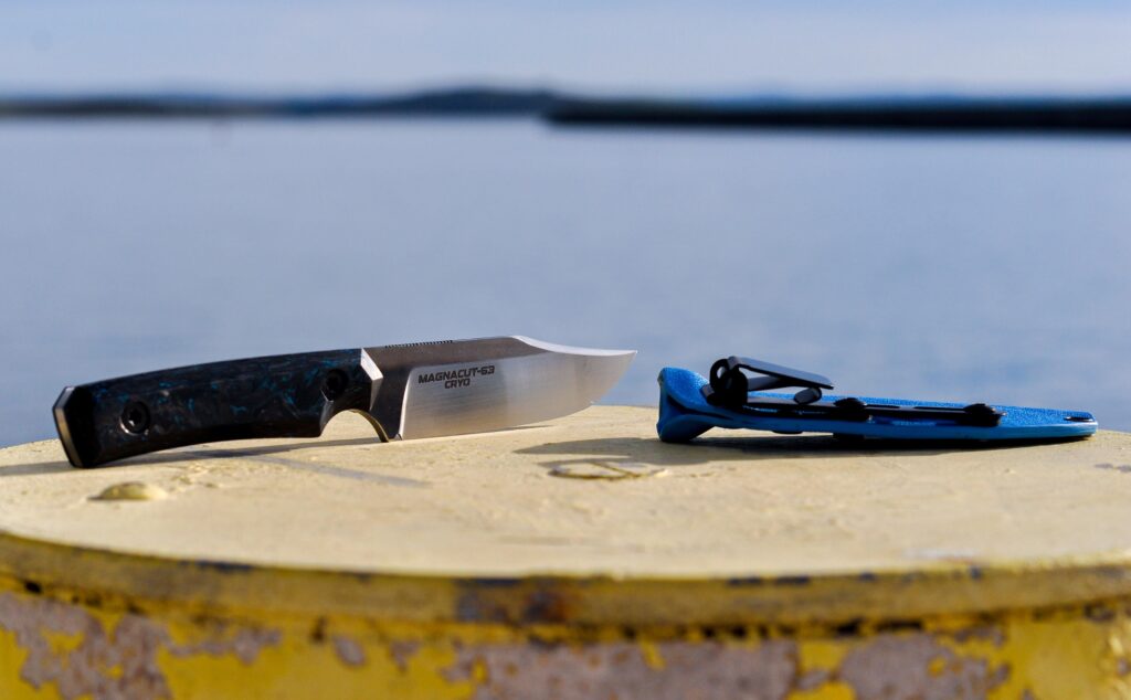 Just finished that one. Magnacut EDC Bowie with some blue carbon scales