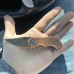 Just got this PERFECTLY AVERAGE sized knife today.