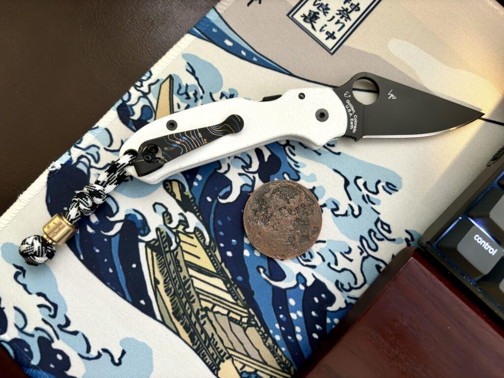 Spyderco Para 3 in CruWear w/ RGT Skinny Mod TeroTuf scales + Black “Tri-Topo” Lynch clip [8064 X 6048]