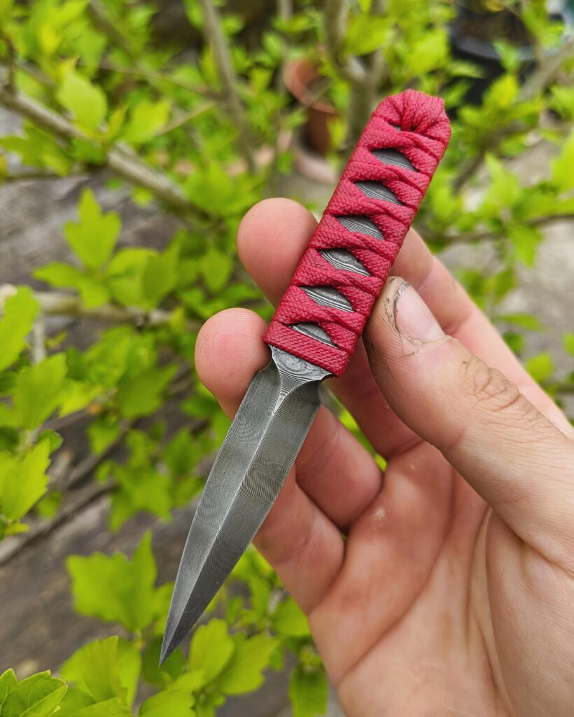 Small damascus dagger