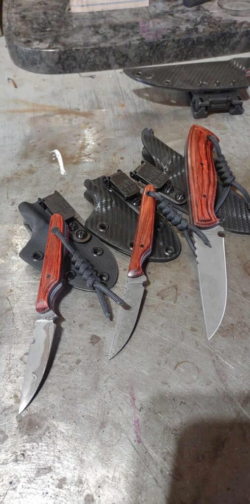Steinasaur Knives