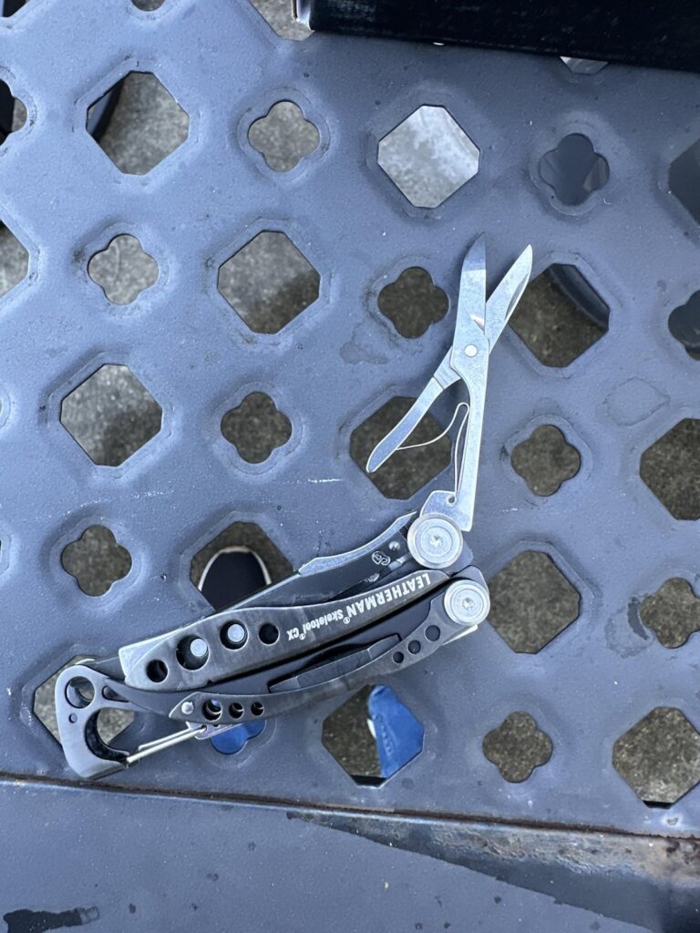 Leatherman Skeletool Scissor Mod